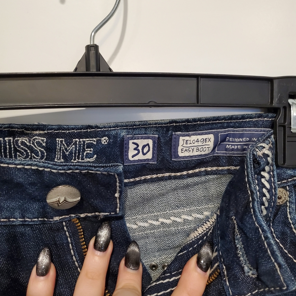 Miss Me Jeans-- Almost New View 3